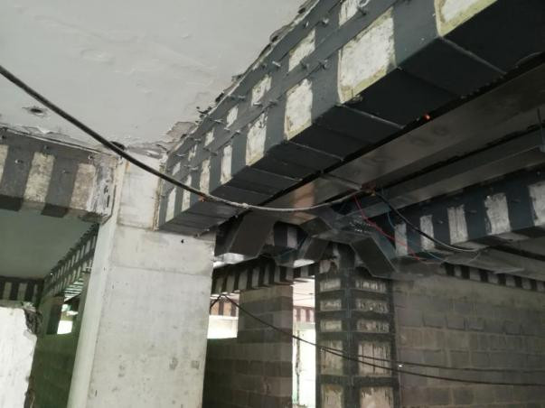 加固设计中粘钢加固后裂缝监测技术